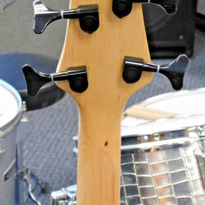 Washburn Lyon LB-40 Prowler Series 4-String Electric Bass Guitar! Sunburst! VERY NICE!!! image 8