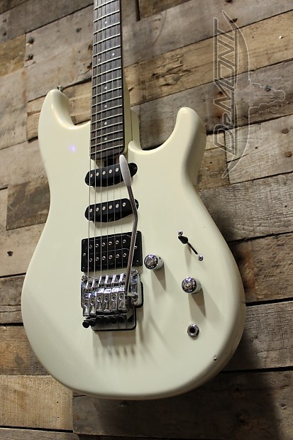 Yamaha se350 guitar sale