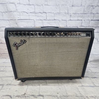 Fender Ultimate Chorus 2-Channel 2 x 65-Watt 2x12