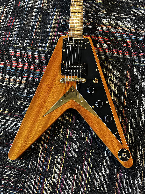 Used Brian by Bacchus Flying V w/bag