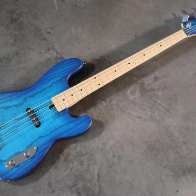 Maruszczyk Jake 55 2023 - Blue burst image 1