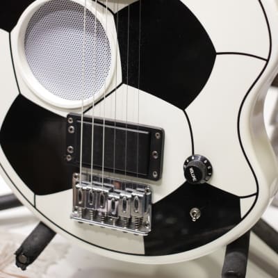 Aria Pro II SCG-200 Goal-III, Built-in Amplifier; Travel