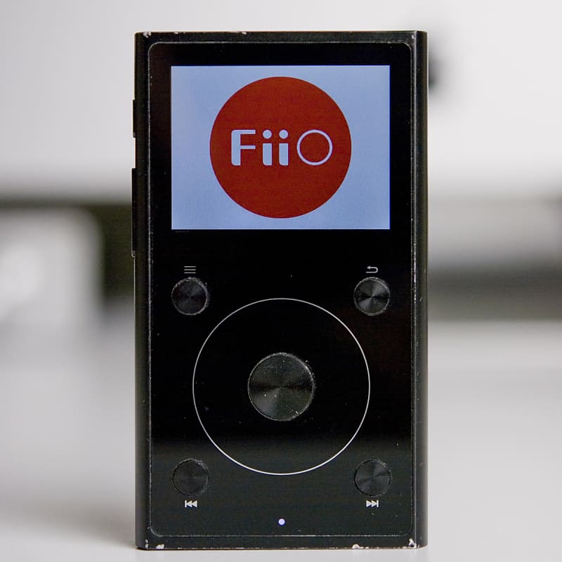 Fiio X1 2nd Gen Hi-res Audio Player in Excellent Condition