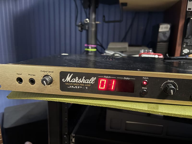 Marshal guitar pre amp JMP-1 マーシャルプリアンプ Marshall JMP-1 Valve MIDI Pre-Amp Guitar Effect Rack Used