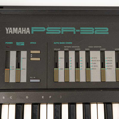 Yamaha PSR-32 61-Key Keyboard / Synthesizer with Power Supply image 7