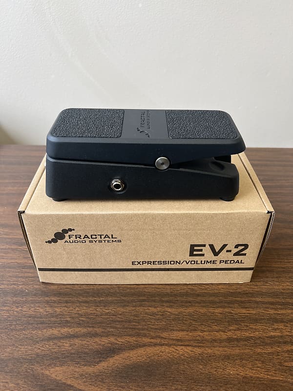 Fractal EV-2 Expression/Volume Pedal - Davis Guitar