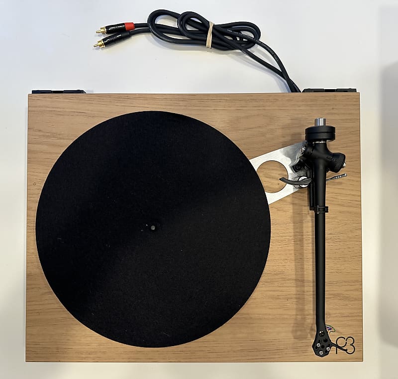 Rega Planar 3 (P3) Turntable - Oak - ND5 MM Cartridge - Dust Cover  			