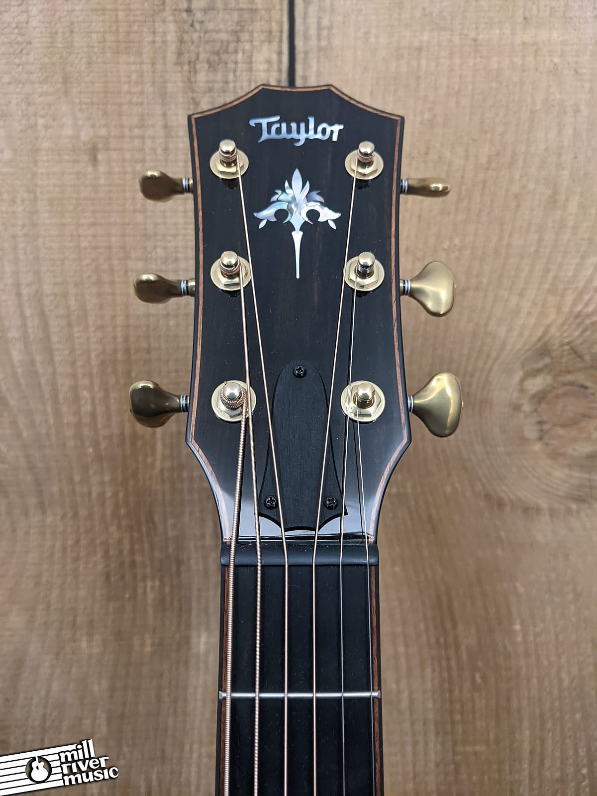Taylor 912ce Grand Concert V-Class Acoustic Electric Cutaway Guitar w/HSC
