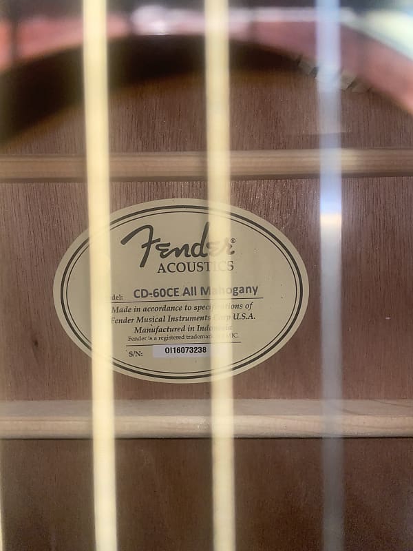 Fender CD-60CE All-Mahogany
