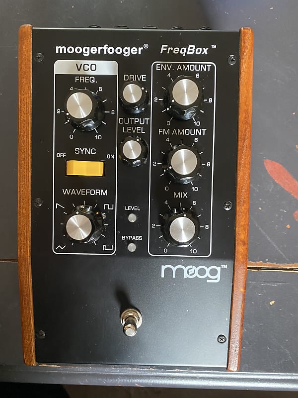 Low Serial # Moog Moogerfooger MF-107 FreqBox image 1