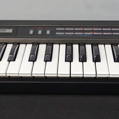 Roland Alpha Juno-2 Vintage Polyphonic Synthesiser - Faulty Aftertouch - 100V image 11
