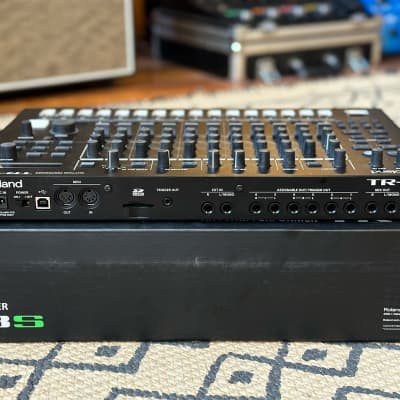 Roland TR-8S Rhythm Performer Drum Machine image 3