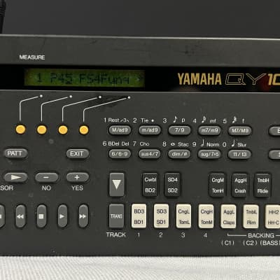 Yamaha QY10 Sequencer 1990 - Black w/ Box