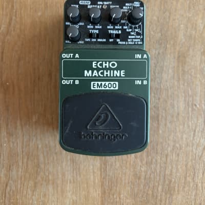 Behringer EM600 Echo Machine Pedal | Reverb