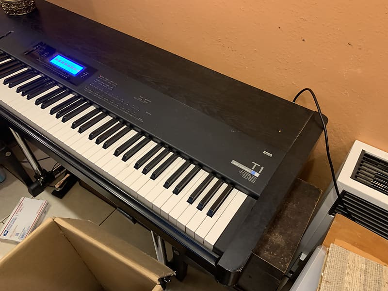 T1 88 Key Synthesizer 1980s Black Reverb