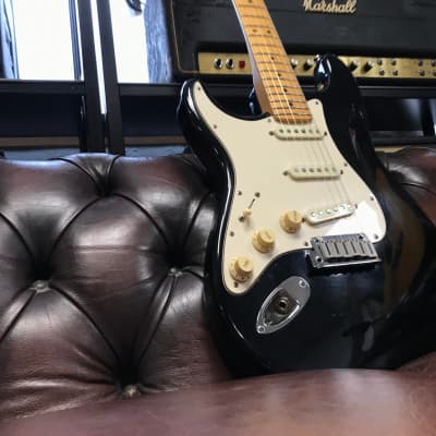 Fender USA Stratocaster MN Black Left-Handed 1991 image 16