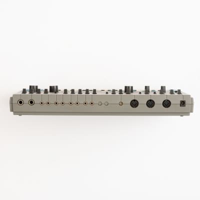 Roland MC 202 Synthesizer Micro Composer Good condition