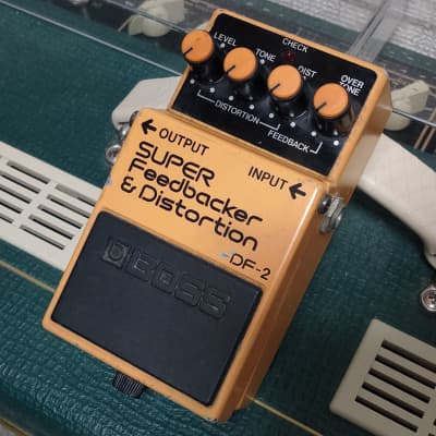 ギター BOSS DF-2 SUPER Feedbacker&Distortion Boss DF-2 Super Feedback and Distortion Power Requirements