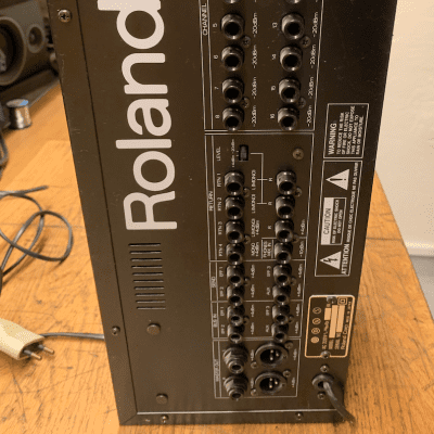 Roland M-160 16-Channel Line Mixer image 2