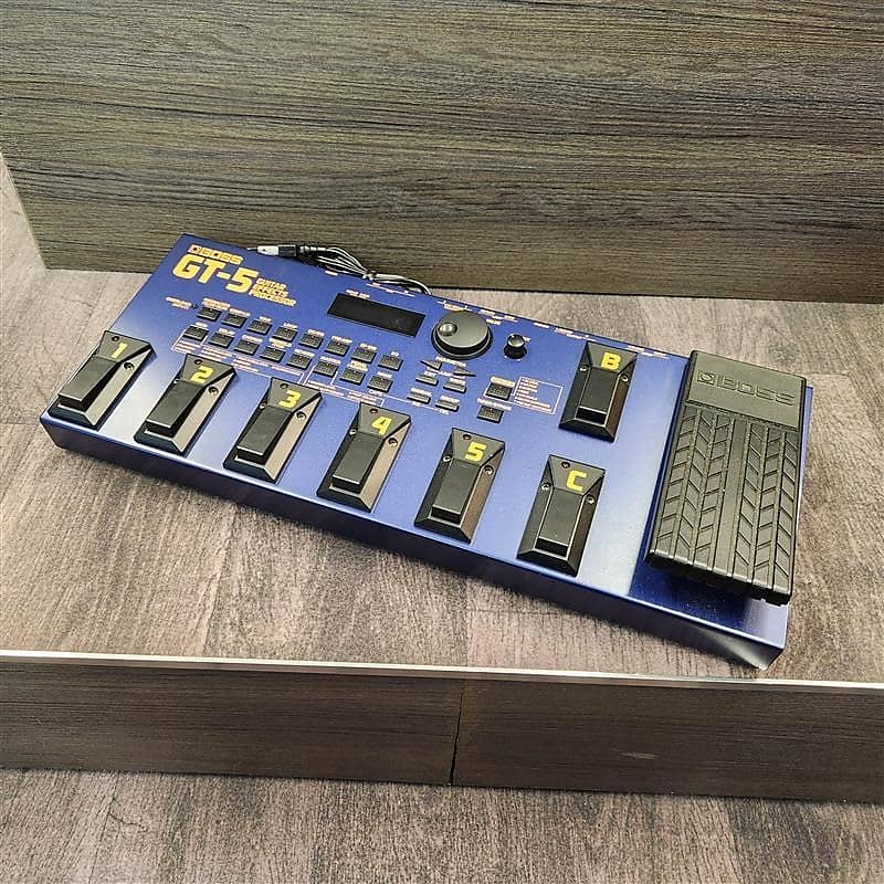 Boss GT-5 Multi-Effect Unit | Reverb