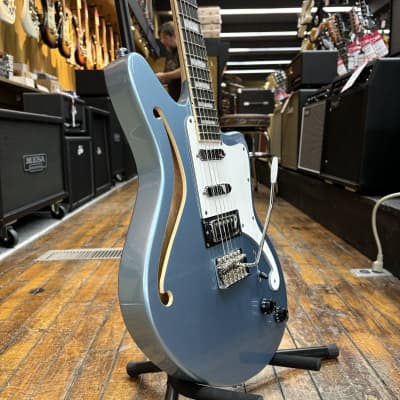 D'Angelico Limited Edition Premier Series Bedford SH Electric Guitar 2021 Ice Blue Metallic image 2