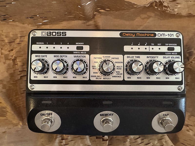 Boss DM-101 Delay Machine
