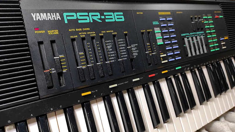 YAMAHA 電子キーボード PSR36 YAMAHA PSR-36 year 1988, FM synth & edit + PCM styles & edit
