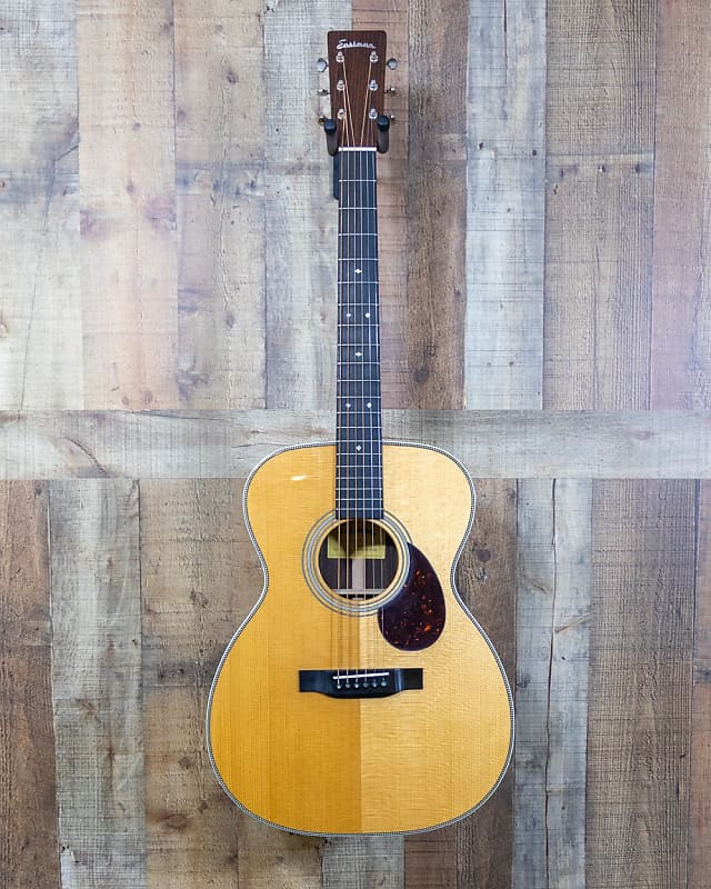 Eastman E8OM-TC | Reverb