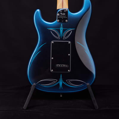 Fender Professional II 2022 - Blue with pinstripes image 4