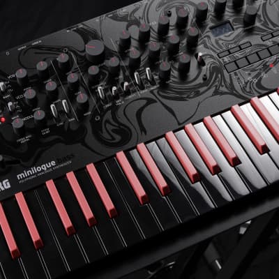 Korg Minilogue Bass 37-Key 4-Voice Polyphonic Synthesizer 2022 - Present - Black image 16