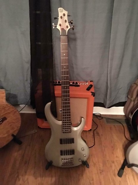 Ibanez BTB 205 5 String Bass Silver
