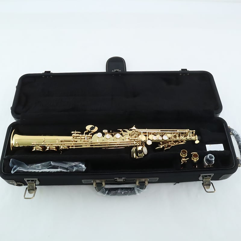 Yamaha Model YAS-62III Professional Alto Saxophone MINT CONDITION – The  Mighty Quinn Brass and Winds