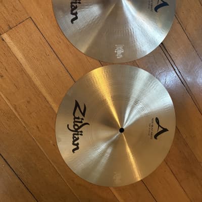 VIDEO! 14” Zildjian A New Beat Hihats | Reverb