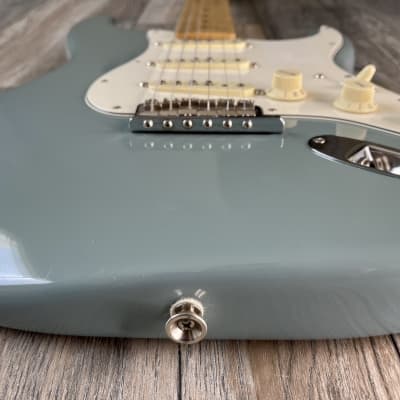 Fender American Professional Stratocaster image 5