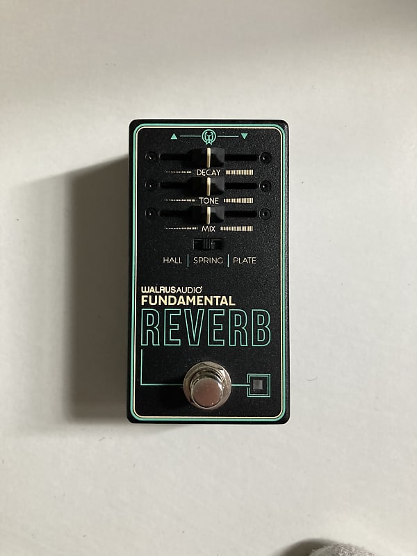 Walrus Audio Fundamental Reverb