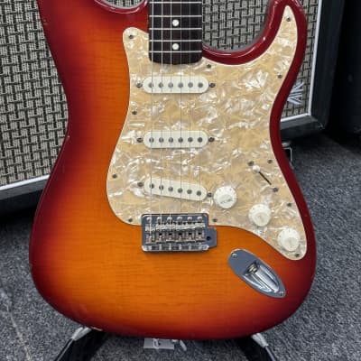 1994 Fender Japan Vintage Stratocaster Foto Flame guitar, V maple 