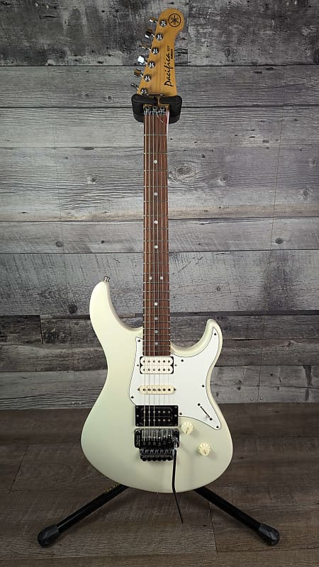 Yamaha Pacifica 921 Pearl White | Reverb Canada