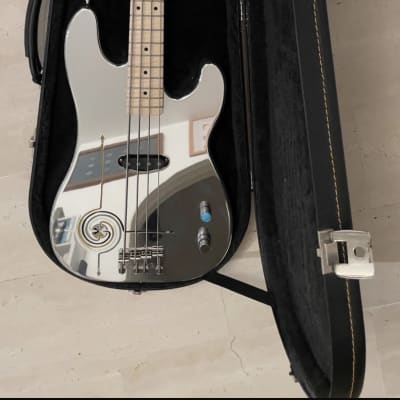 【激レア】SadowskyNYC PBタイプ　サドウスキーニューヨークプレベ 激レア】SadowskyNYC PBタイプ サドウスキーニューヨークプレベ