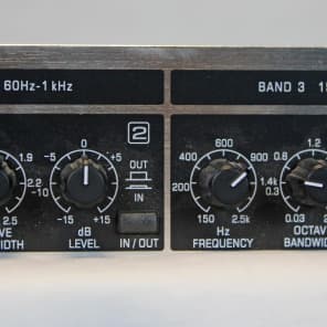 D110 ベリンガー ULTRA-Q PRO Model PEQ2200 Behringer PEQ2200 Ultra-q Pro5 Band Parametric Equalizer for