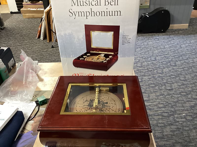 【 未使用品 】Mr.Christmas Holiday Symphonium★ Mr. Christmas Holiday Symphonium Wooden Music Box & 16 Song