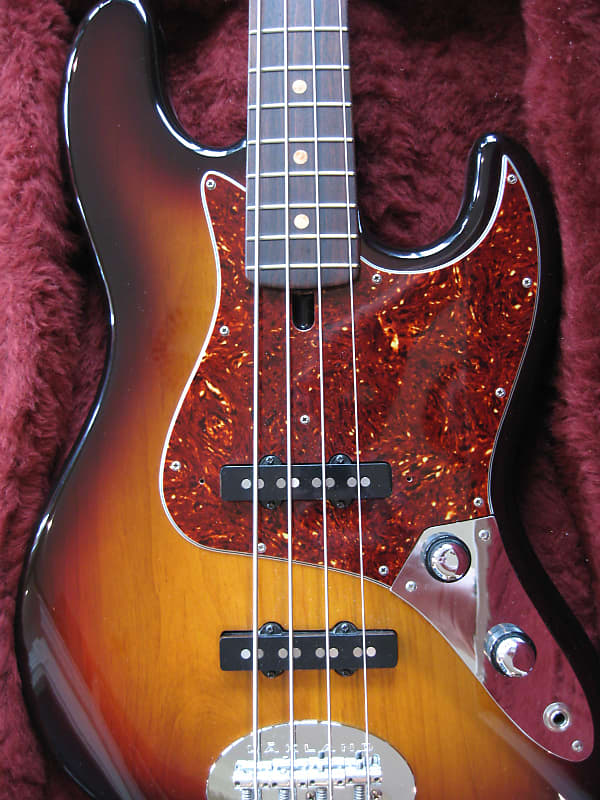 ベース LAKLAND USA 44-60 Joe Osborn model LAKLAND USA 44-60 Joe Osborn 3 tone sunburst - Geek IN Box