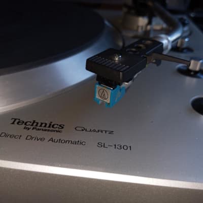 Technics SL 1301 direct drive turntable in excellent condition image 3