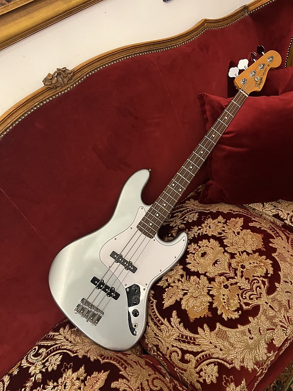 Reggie hamilton jazz bass hotsell