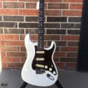 Fender American Ultra Stratocaster with Rosewood Fretboard 2020 Arctic Pearl