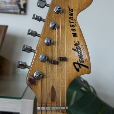 Fender Mustang Guitar with Maple Fretboard 1975 - 1978 - Blonde image 3