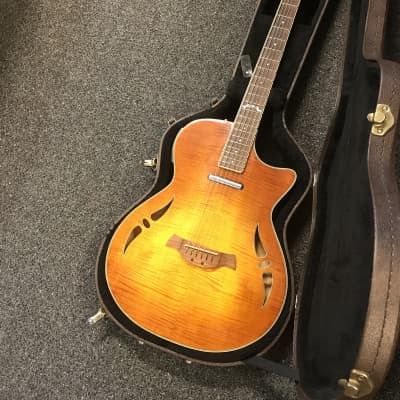 CRAFTER SA-TVMS HYBRID thin body acoustic-electric guitar 2006 in Tiger maple excellent with original hard case image 12
