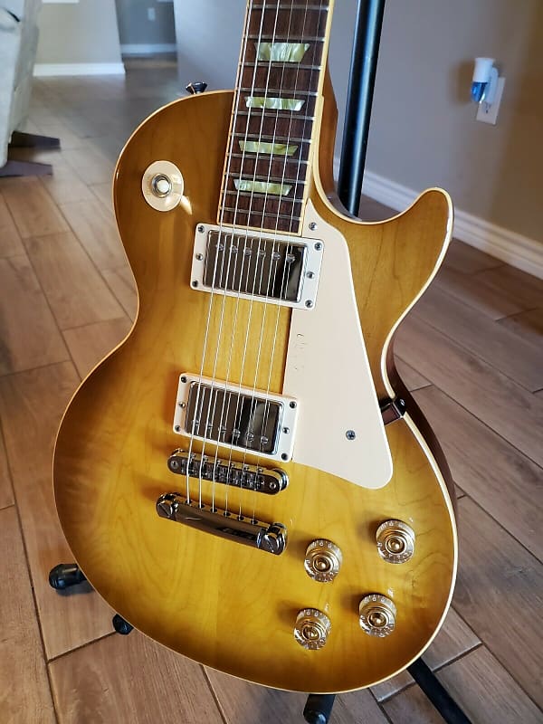 Gibson Les Paul Classic Honeyburst image 1