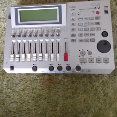 Korg D12 2010 - Silver
