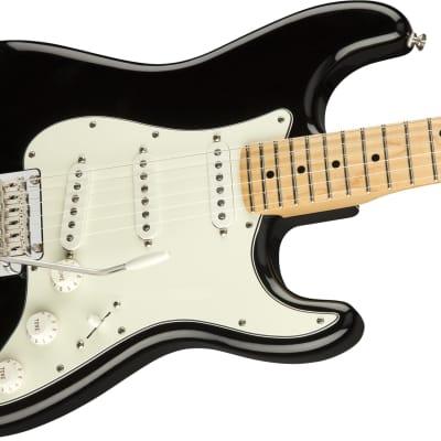 Fender Player Stratocaster, Maple Fingerboard, Black image 3