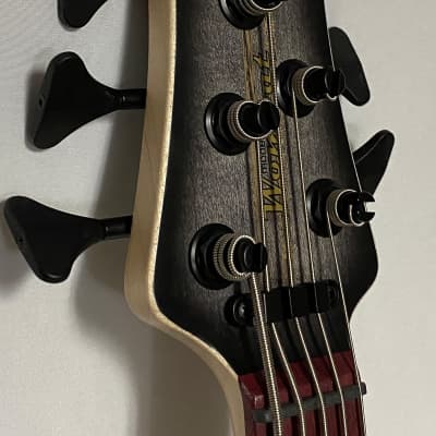 Form Factor Audio Wombat SS5 5-string Electric Bass Guitar High Gloss Black Burst 35" Scale image 7